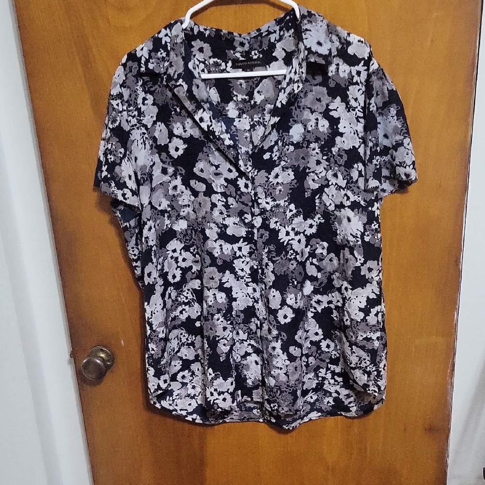 Womens Navy blue Button Shirt Size Xl By Banana Republic